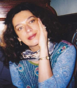 A headshot of Georgiana Rosca